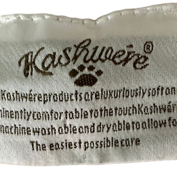 Kashwere Thick Pink‎ Robe - Picture 5 of 6